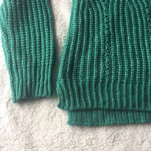 Hippie rose juniors crisscross back sweater - Picture 5 of 8